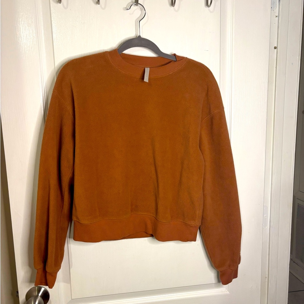 Fabletics pullover clay colored fleece
